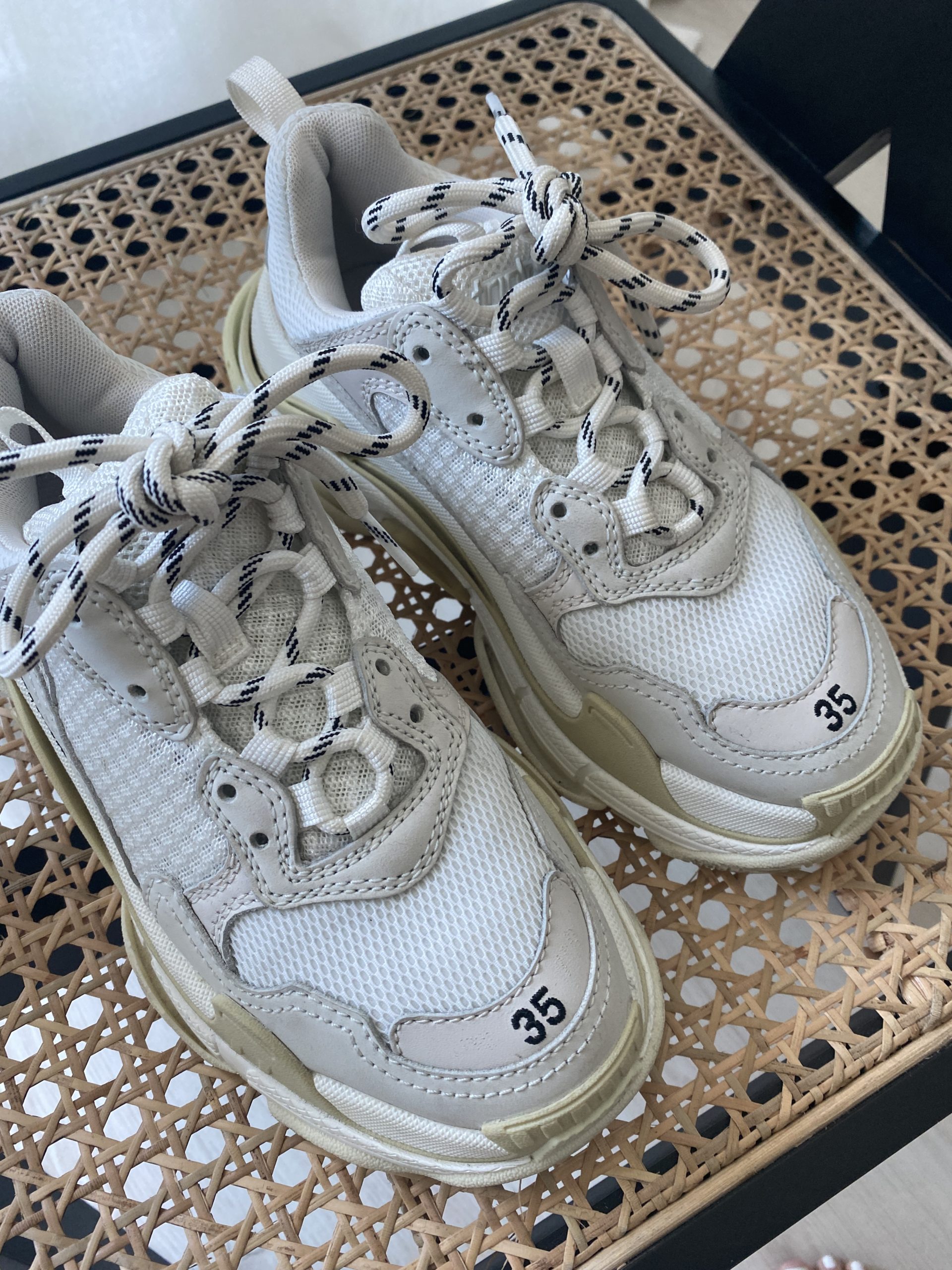 Pre Loved Balenciaga Triple S Sneakers Beige 35 EU