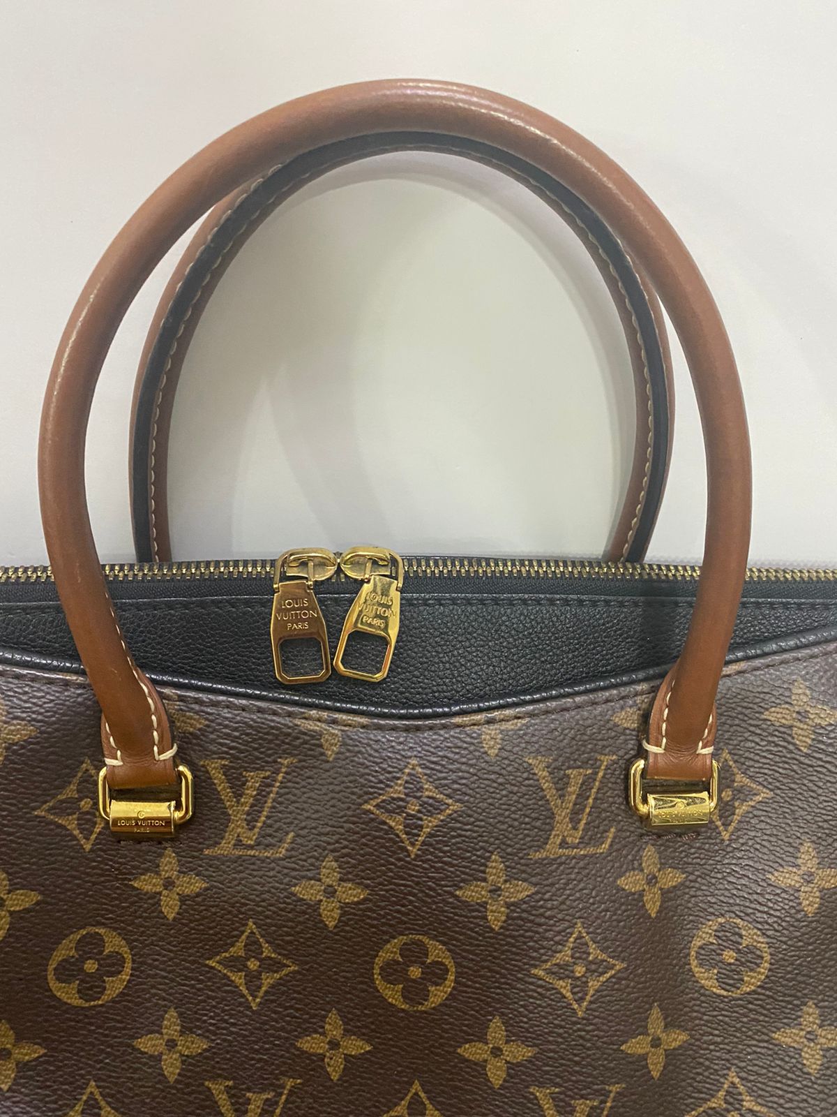 Louis Vuitton Pallas MM - The Luxury Flavor