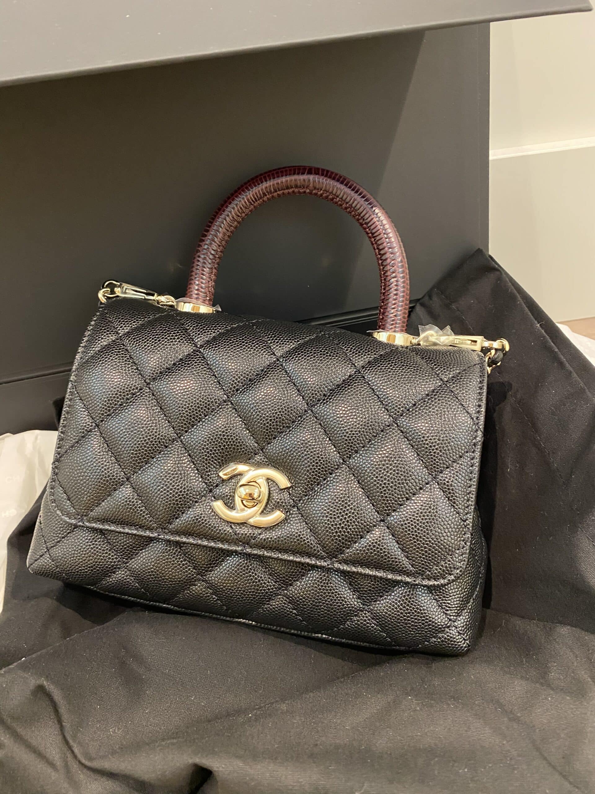 CHANEL Caviar Quilted Lizard Embossed Extra Mini Coco Handle Flap